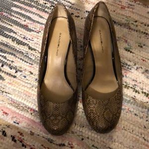 Bandalino snakeskin heals